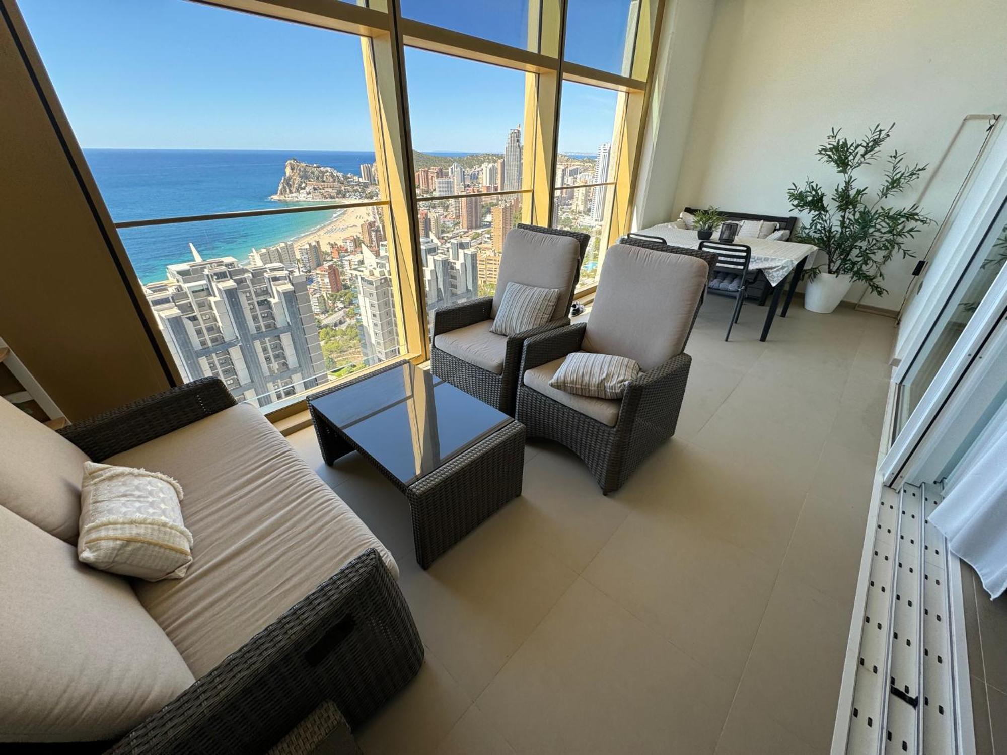 Intempo Sky Luxury Apartment 26 Floor Seaview Μπένιντορμ Εξωτερικό φωτογραφία